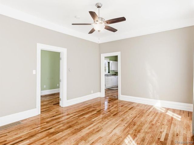 1618 Military Street, Port Huron, MI 48060