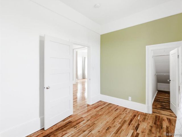 1618 Military Street, Port Huron, MI 48060