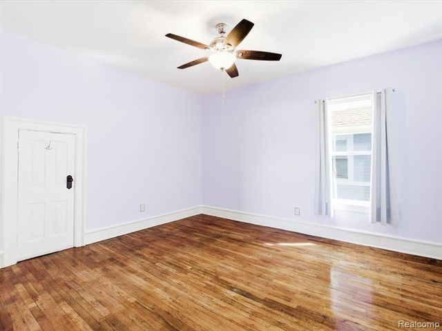 1618 Military Street, Port Huron, MI 48060