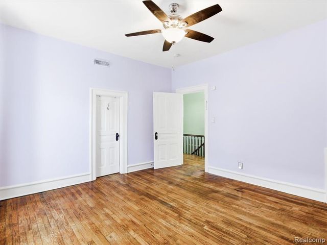 1618 Military Street, Port Huron, MI 48060