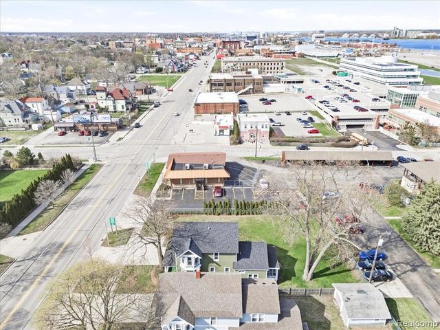 1618 Military Street, Port Huron, MI 48060