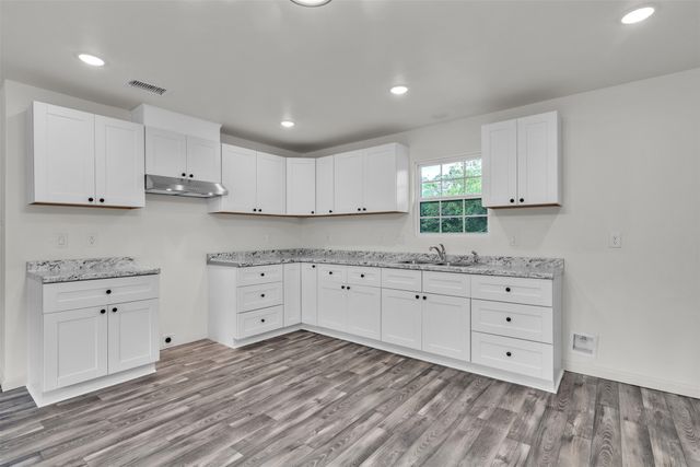 6410 Renwood Drive, Fort Worth, TX 76140