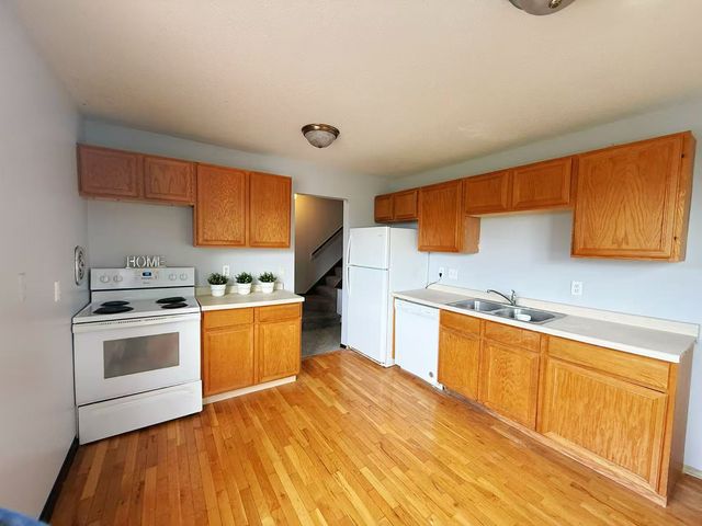 2342 Dorland Drive, Maplewood, MN 55119