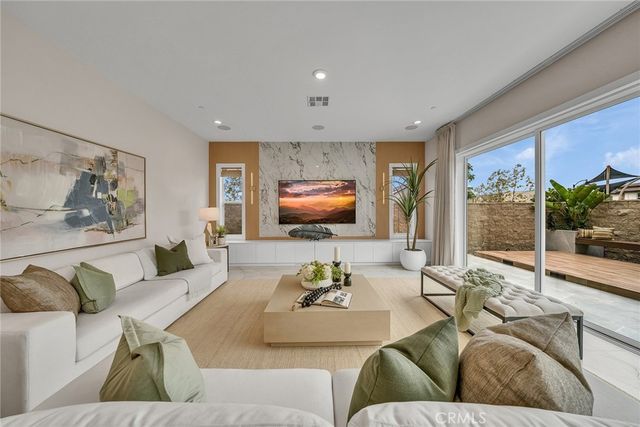 181 Hill, Lake Forest, CA 92630