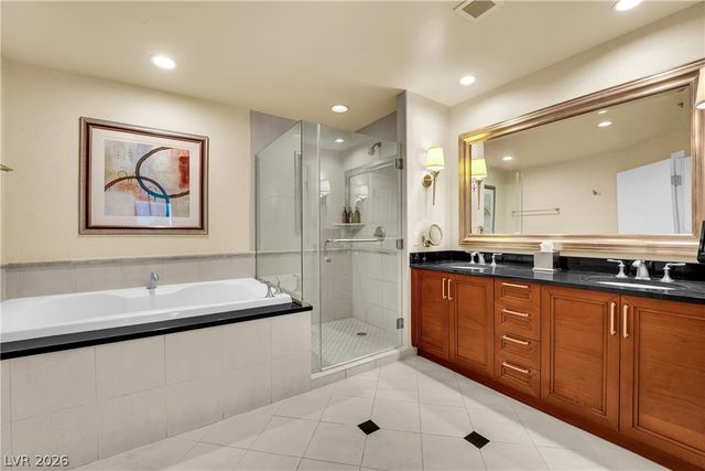 135 East Harmon Avenue 2409, Las Vegas, NV 89109