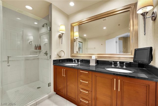 135 East Harmon Avenue 2409, Las Vegas, NV 89109