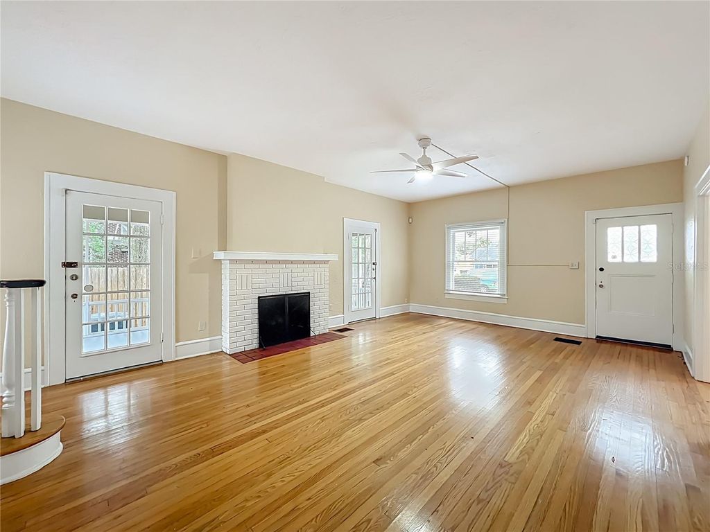 Image 13 of property listing at 409 E CONCORD STREET, Orlando, FL 32803