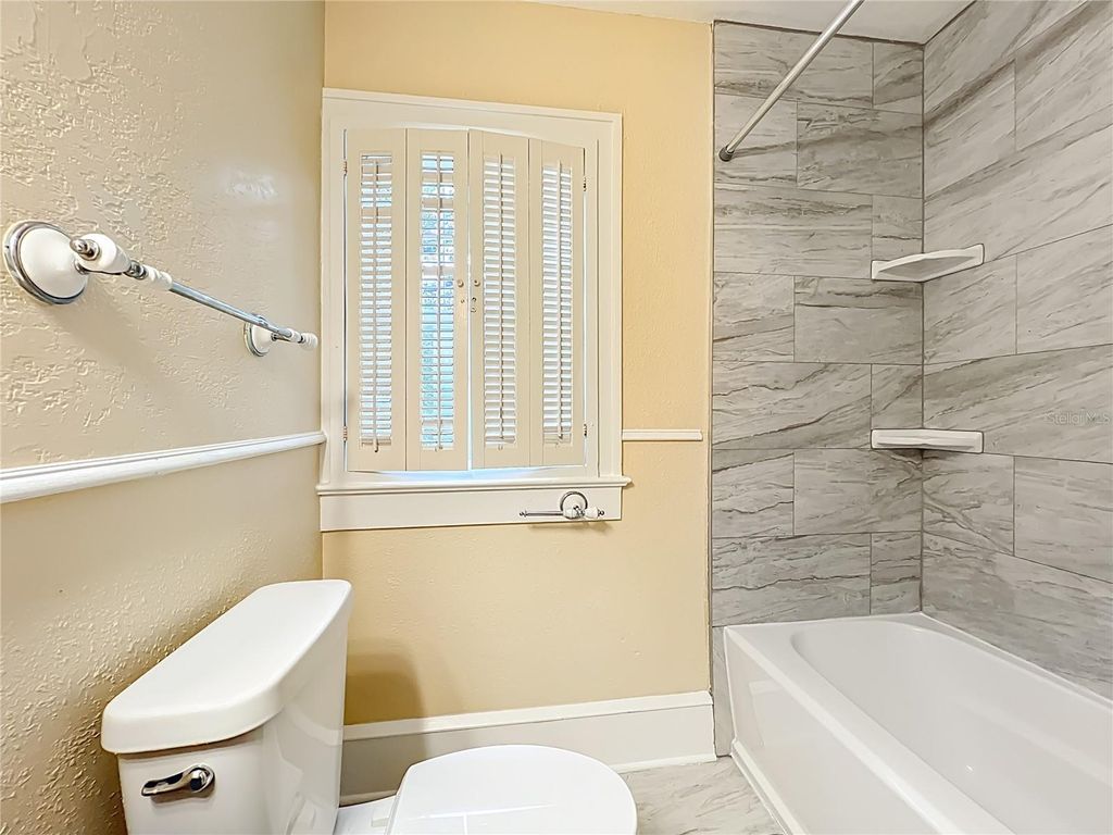 Image 32 of property listing at 409 E CONCORD STREET, Orlando, FL 32803