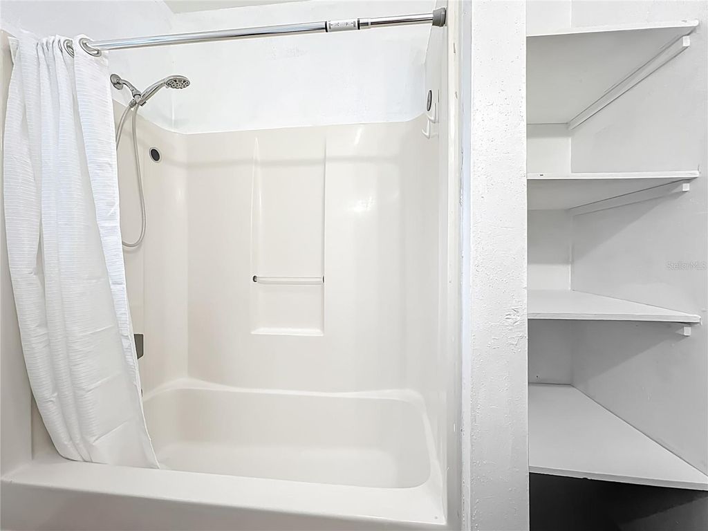 Image 56 of property listing at 409 E CONCORD STREET, Orlando, FL 32803