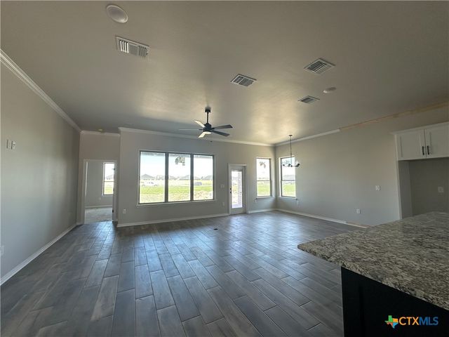 8912 Glade Drive, Temple, TX 76502