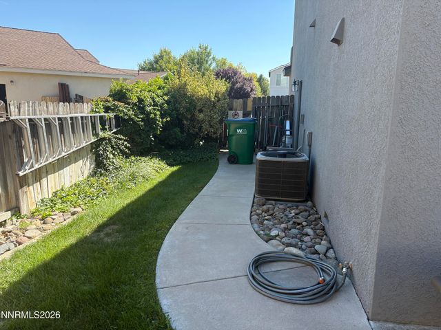 2794 Foxhill Drive, Carson City, NV 89706