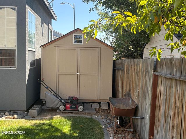 2794 Foxhill Drive, Carson City, NV 89706