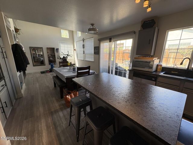 2794 Foxhill Drive, Carson City, NV 89706