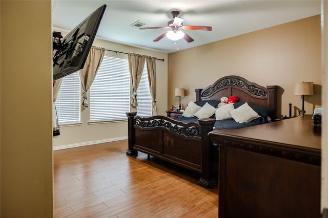 5414 Summer Oak Drive, Pasadena, TX 77505