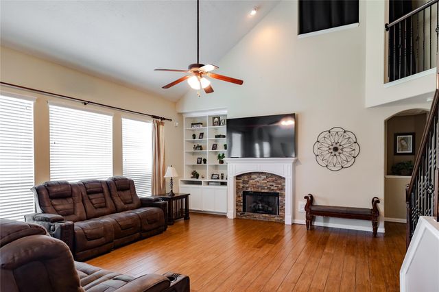 5414 Summer Oak Drive, Pasadena, TX 77505