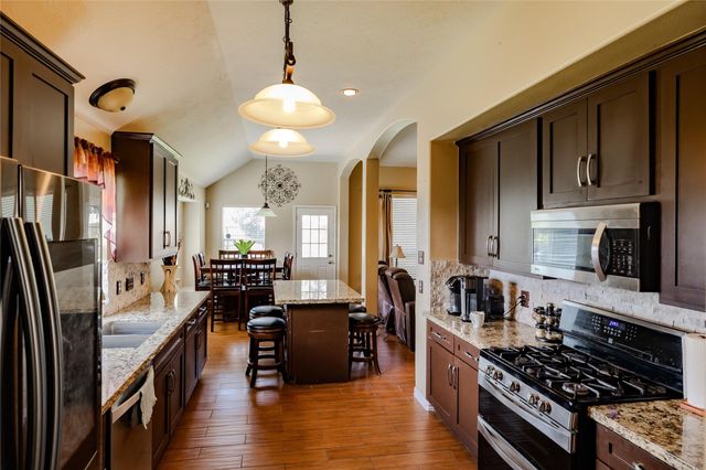 5414 Summer Oak Drive, Pasadena, TX 77505