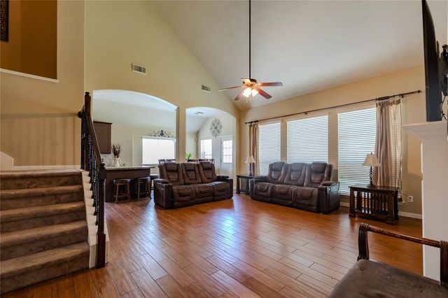 5414 Summer Oak Drive, Pasadena, TX 77505