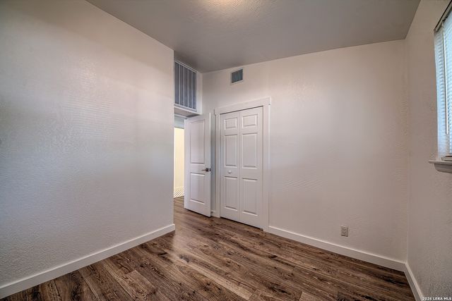 5027 Village Crst, San Antonio, TX 78218