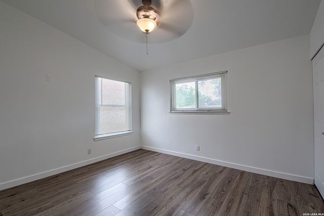 5027 Village Crst, San Antonio, TX 78218