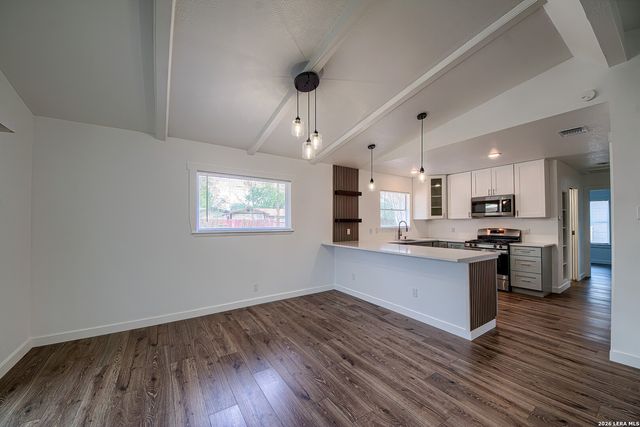 5027 Village Crst, San Antonio, TX 78218