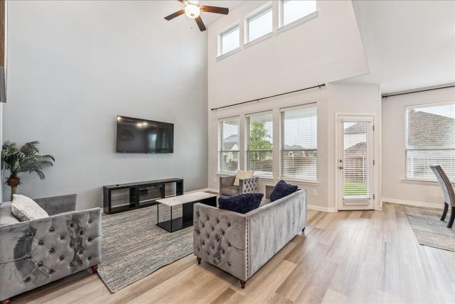 2203 Lannister Street, Mansfield, TX 76063