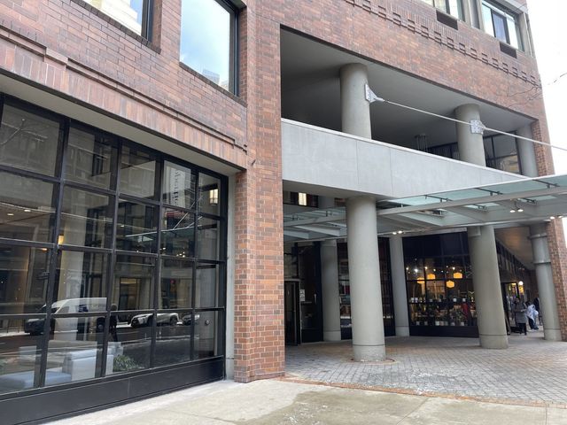211 E OHIO Street 1608, Chicago, IL 60611