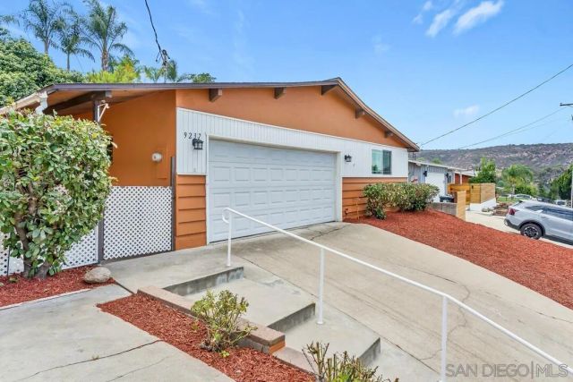 9237 Fanita Rancho, Santee, CA 92071