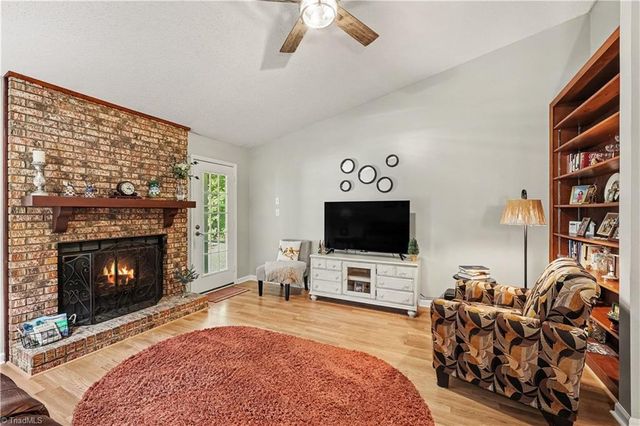 102 Brookhollow Lane, Archdale, NC 27263
