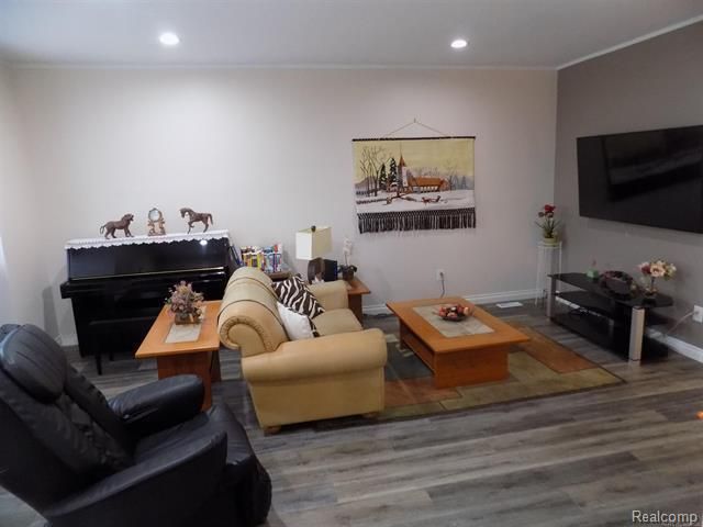 36225 Dominion Circle, Sterling Heights, MI 48310