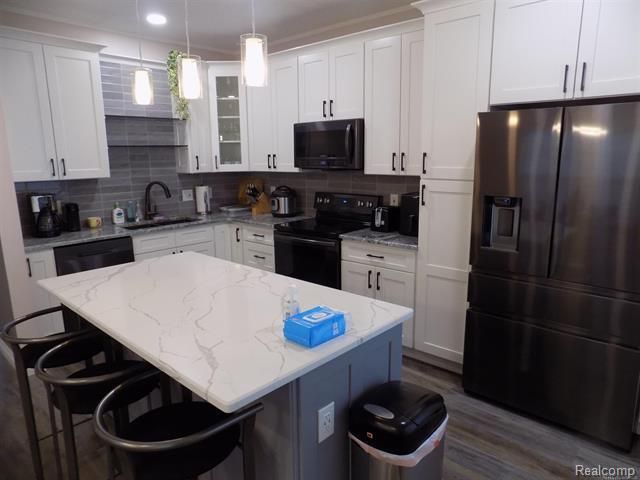36225 Dominion Circle, Sterling Heights, MI 48310