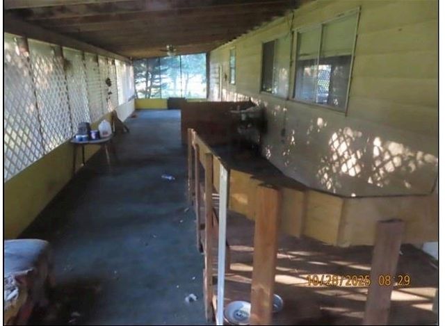 5889 NE 2nd St, Okeechobee, FL 34974