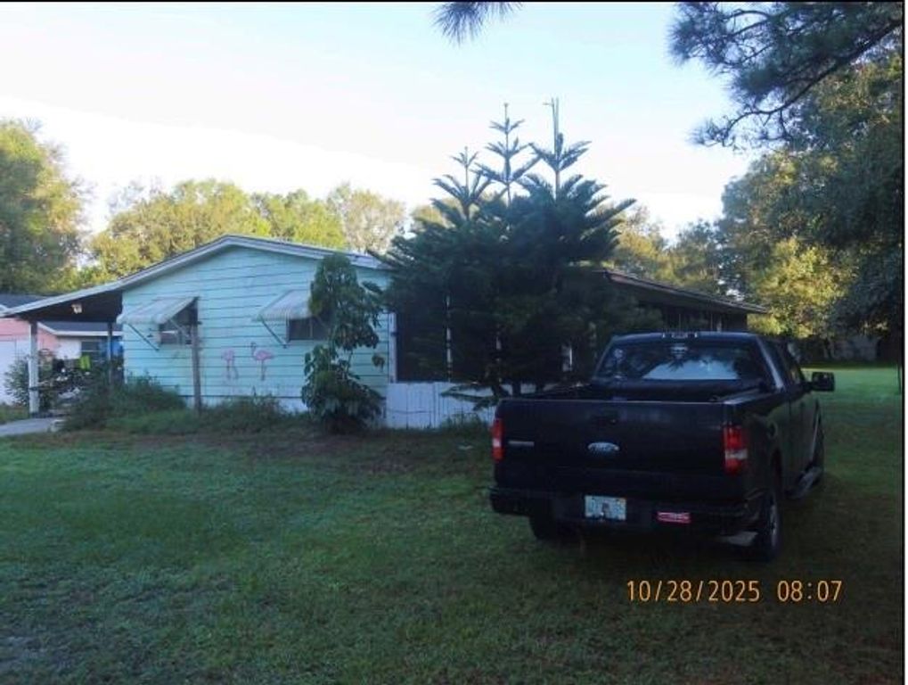 5889 NE 2nd St, Okeechobee, FL 34974