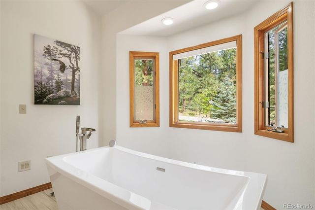 5846 S Pike Drive, Larkspur, CO 80118