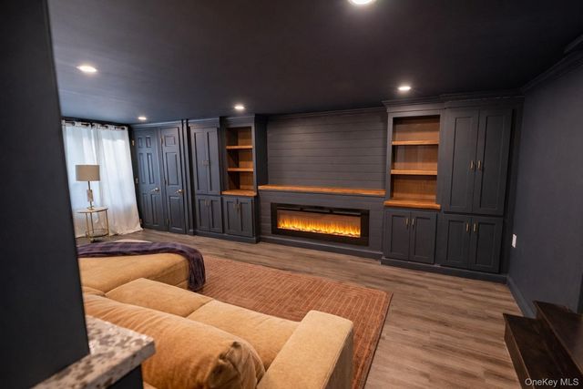 159 East Drive, Massapequa, NY 11758