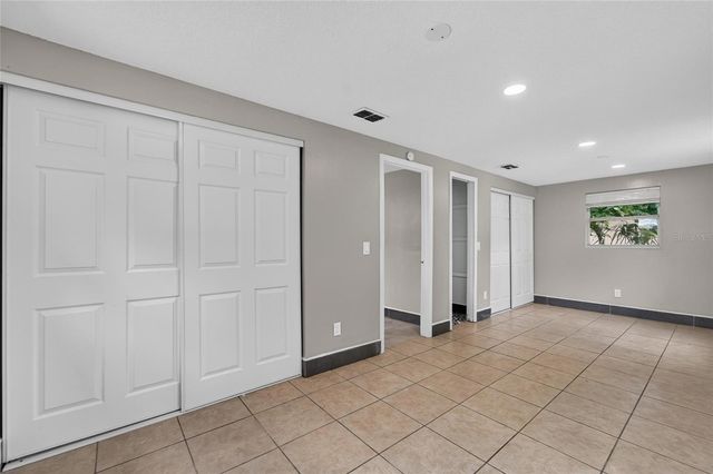1703 E IDELL STREET, Tampa, FL 33604