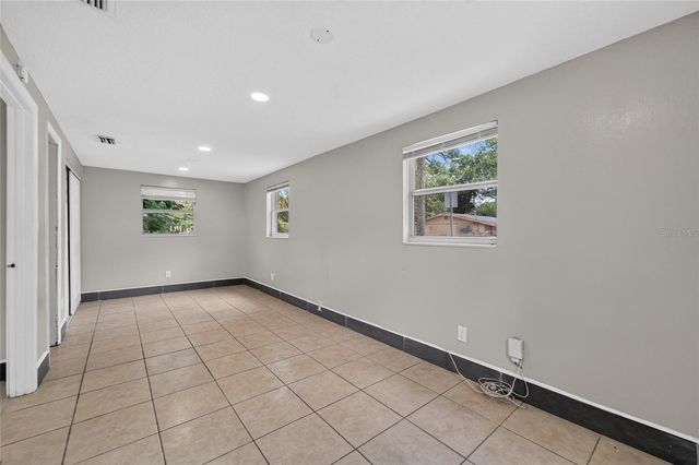 1703 E IDELL STREET, Tampa, FL 33604