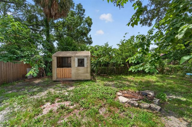 1703 E IDELL STREET, Tampa, FL 33604
