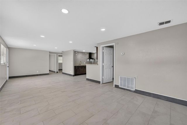 1703 E IDELL STREET, Tampa, FL 33604
