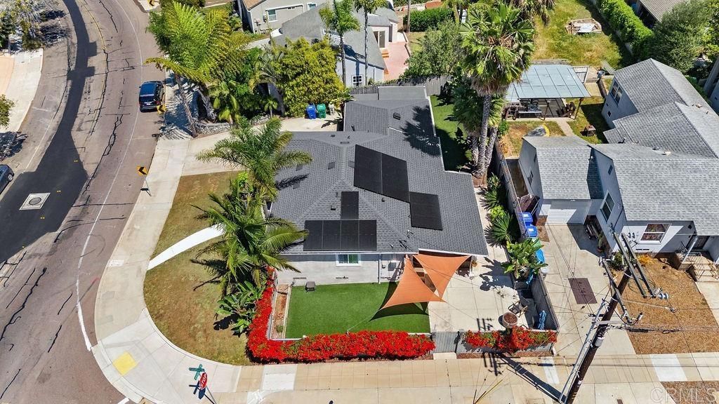 Image 4 of property listing at 1905 Catalina Boulevard, San Diego, CA 92107