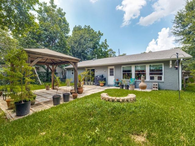 407 Lilly Boulevard, Conroe, TX 77301