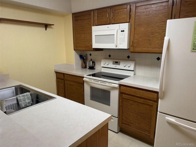 9181 W 7th Avenue, Lakewood, CO 80215