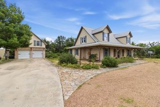 1275 Lacey Dr, Bandera, TX 78003