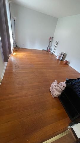 1345 S Cuyler Avenue, Berwyn, IL 60402