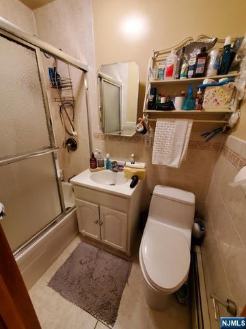 439 8th Street, Fairview, NJ 07022