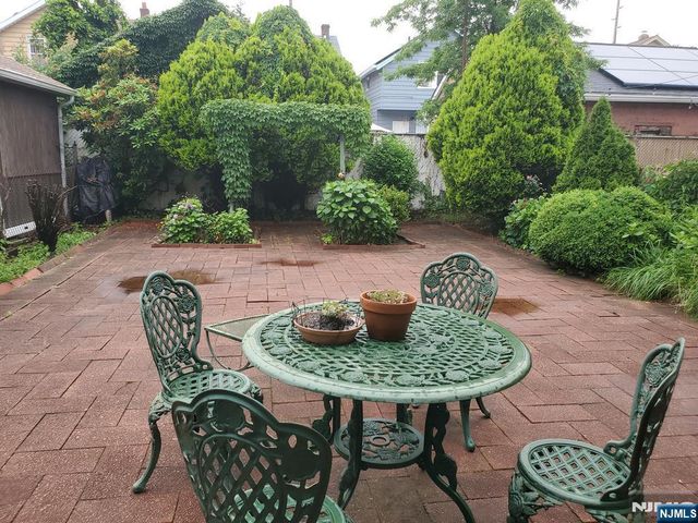 439 8th Street, Fairview, NJ 07022