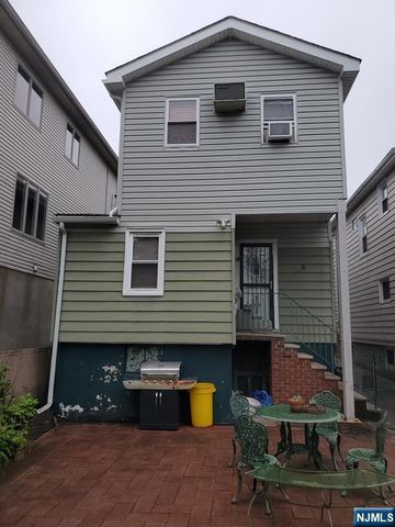439 8th Street, Fairview, NJ 07022