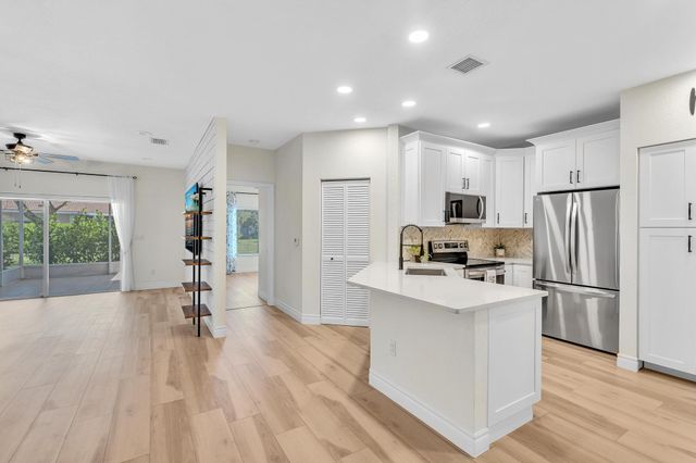 4709 SW 13th Court, Deerfield Beach, FL 33442