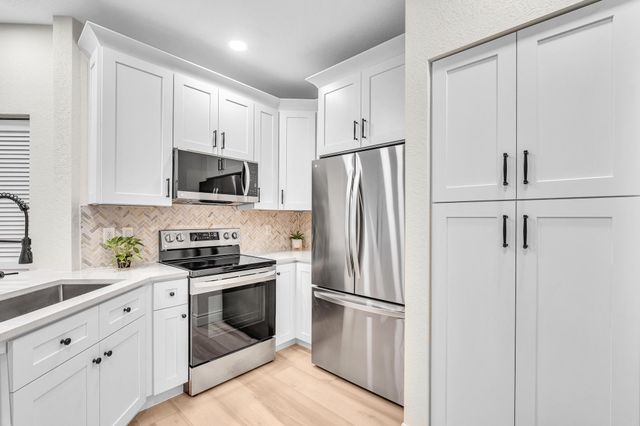 4709 SW 13th Court, Deerfield Beach, FL 33442