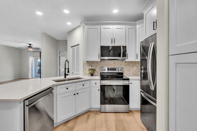 4709 SW 13th Court, Deerfield Beach, FL 33442