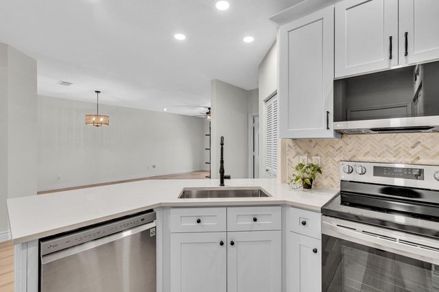 4709 SW 13th Court, Deerfield Beach, FL 33442